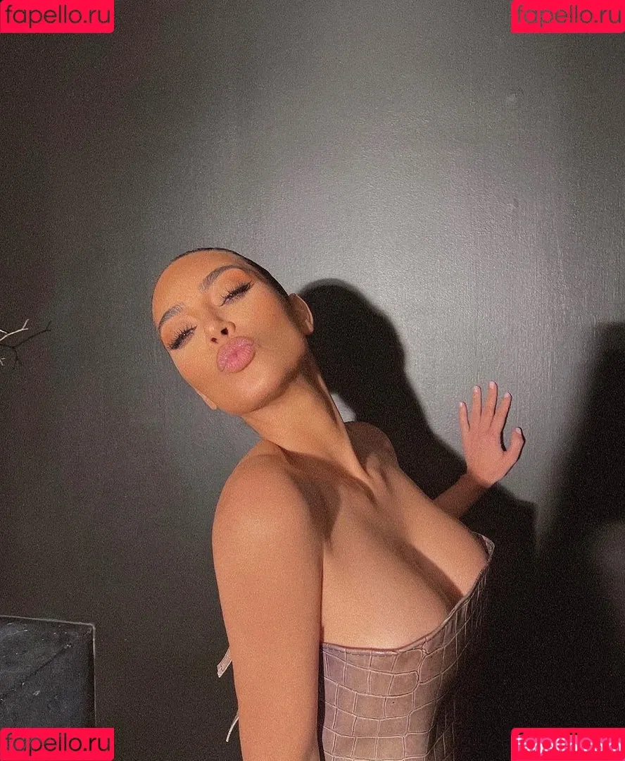 Kim Kardashian Onlyfans Photo Gallery 