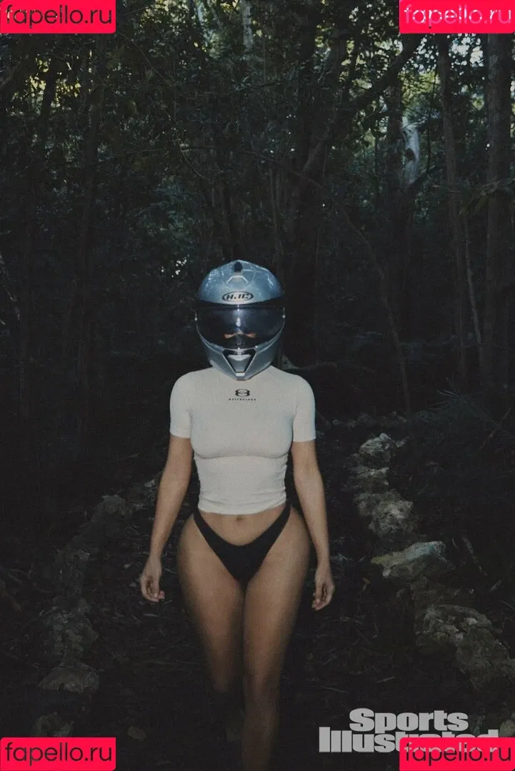 Kim Kardashian Onlyfans Photo Gallery 