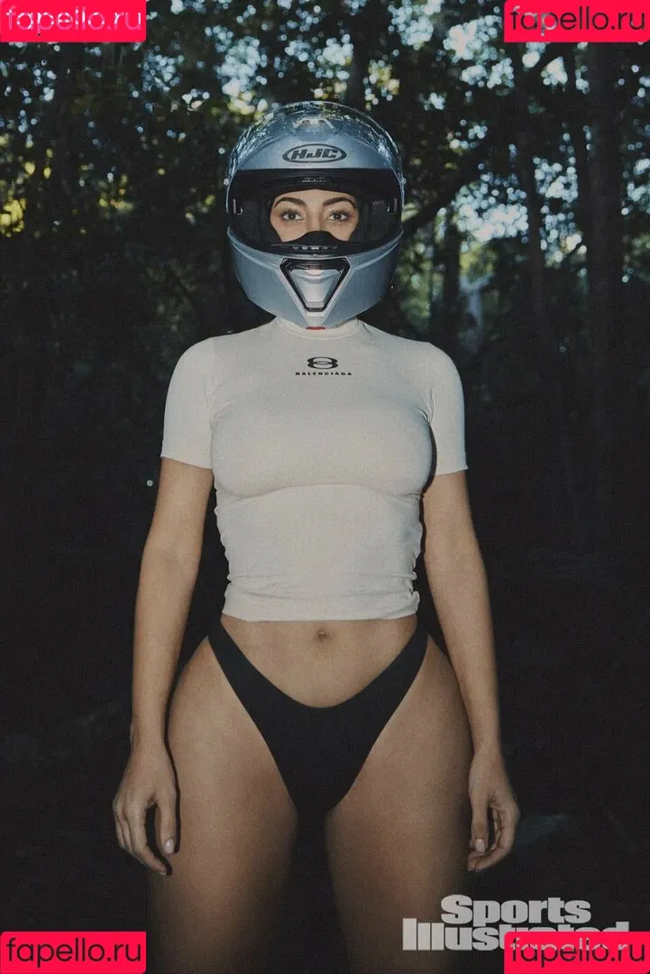 Kim Kardashian Onlyfans Photo Gallery 