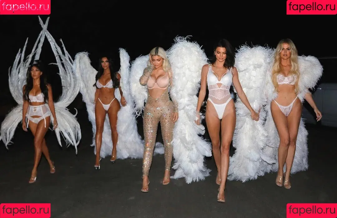 Kim Kardashian Onlyfans Photo Gallery 