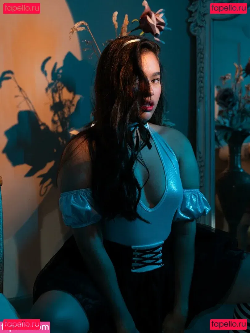 Meghan Gomez Onlyfans Photo Gallery 