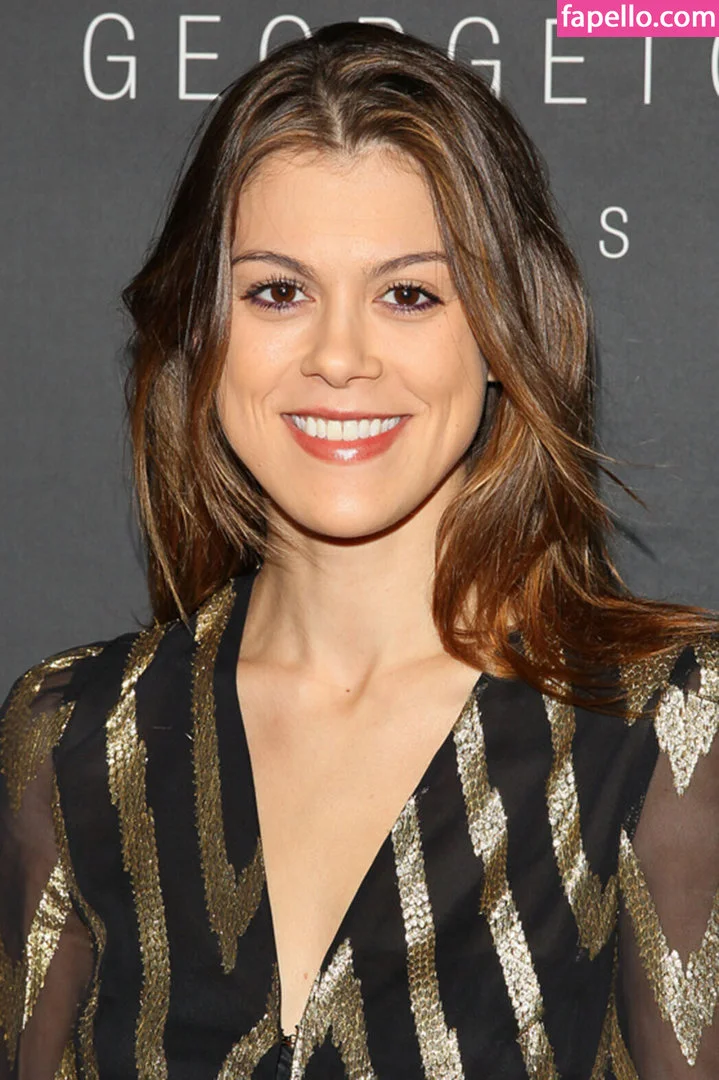 Lindsey Shaw Onlyfans Photo Gallery 