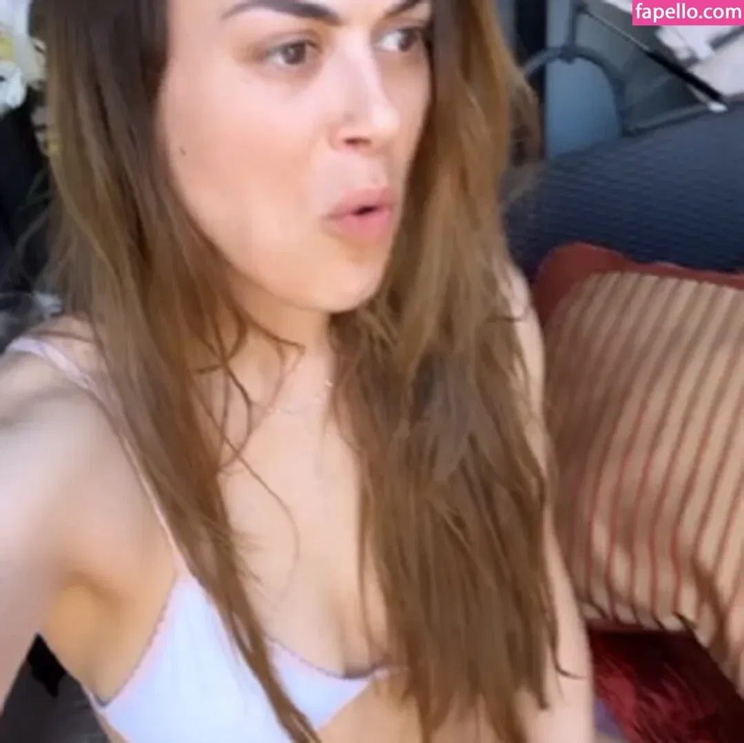 Lindsey Shaw Onlyfans Photo Gallery 