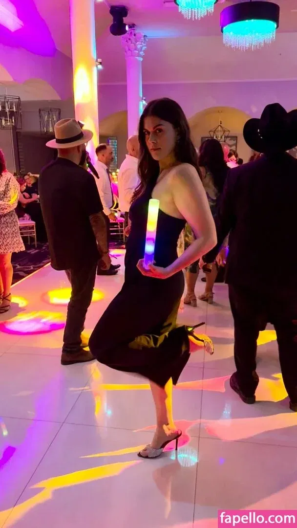 Lindsey Shaw Onlyfans Photo Gallery 