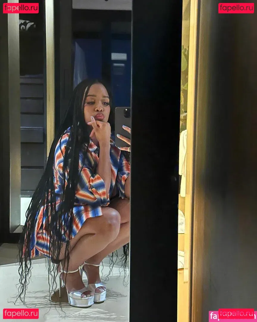 hermusicofficial Onlyfans Photo Gallery 