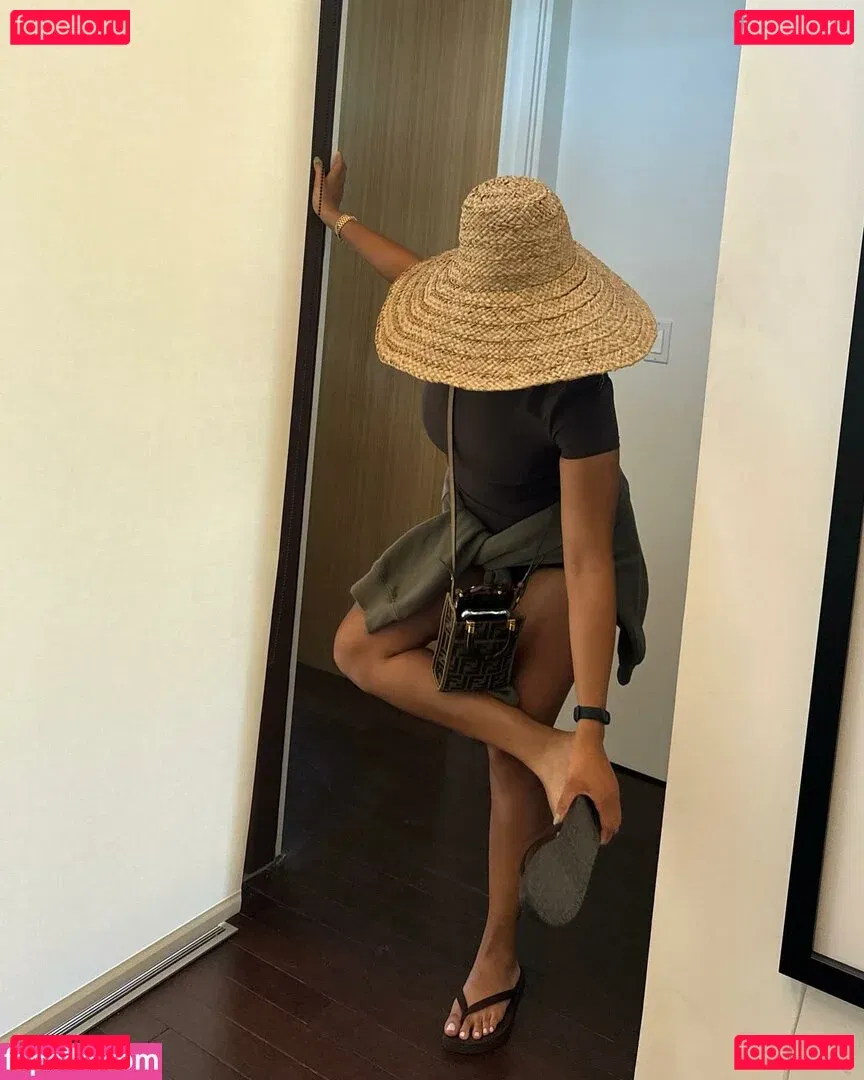 hermusicofficial Onlyfans Photo Gallery 