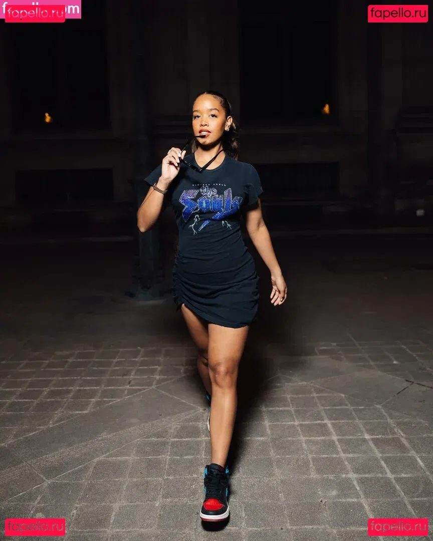 hermusicofficial Onlyfans Photo Gallery 