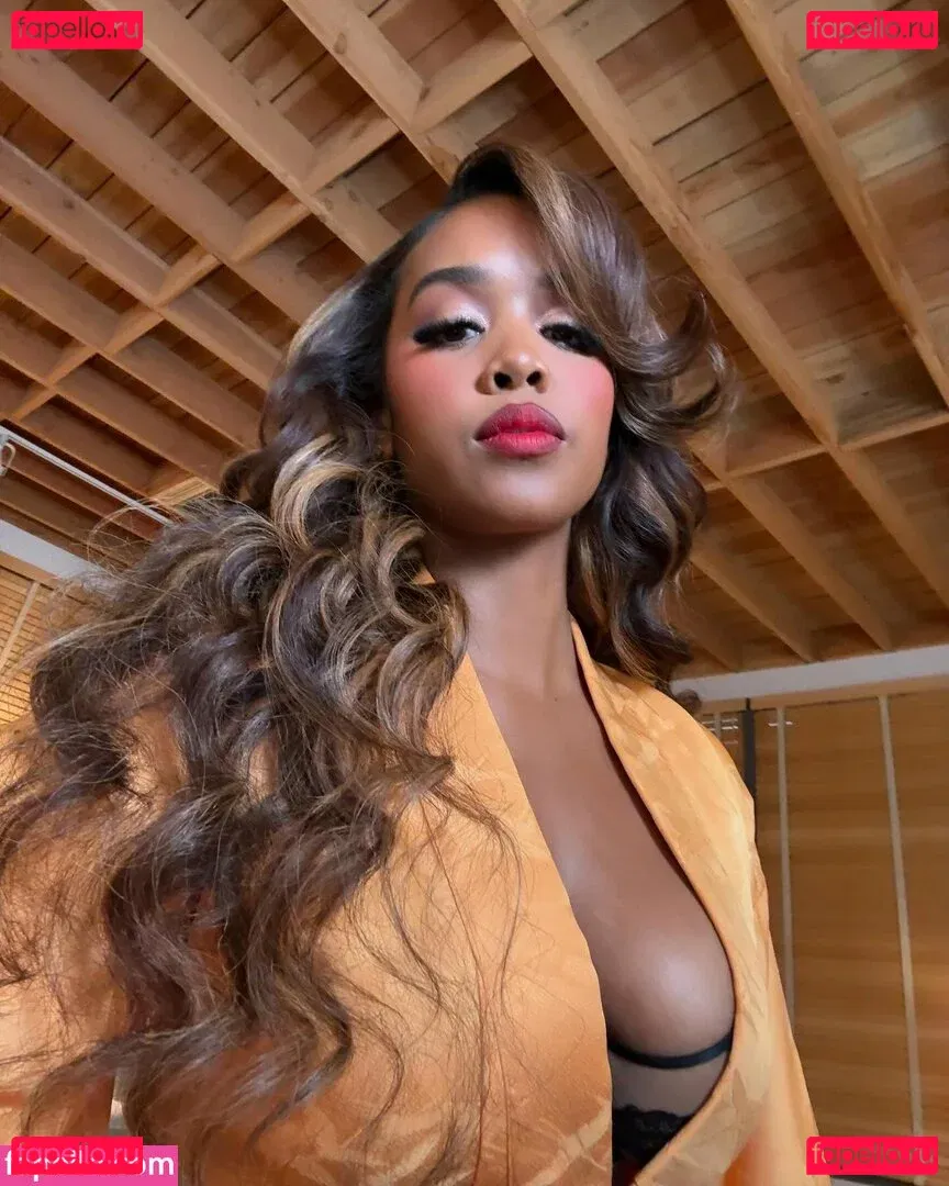 hermusicofficial Onlyfans Photo Gallery 