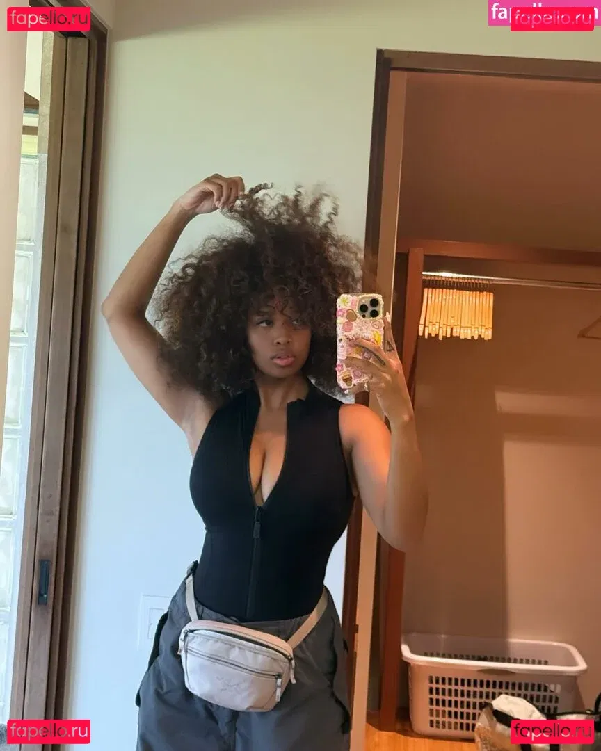 hermusicofficial Onlyfans Photo Gallery 