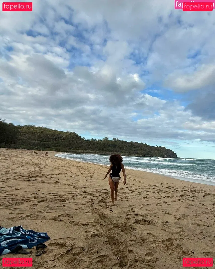 hermusicofficial Onlyfans Photo Gallery 