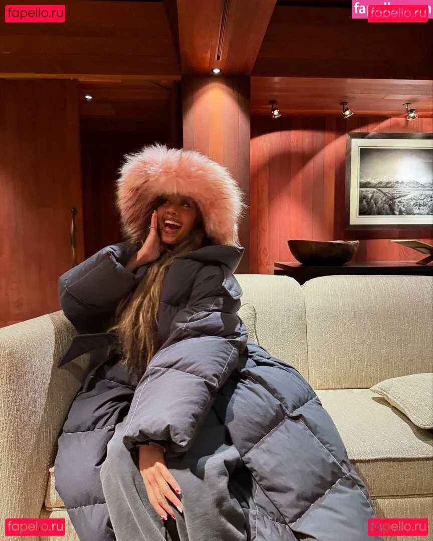 hermusicofficial Onlyfans Photo Gallery 