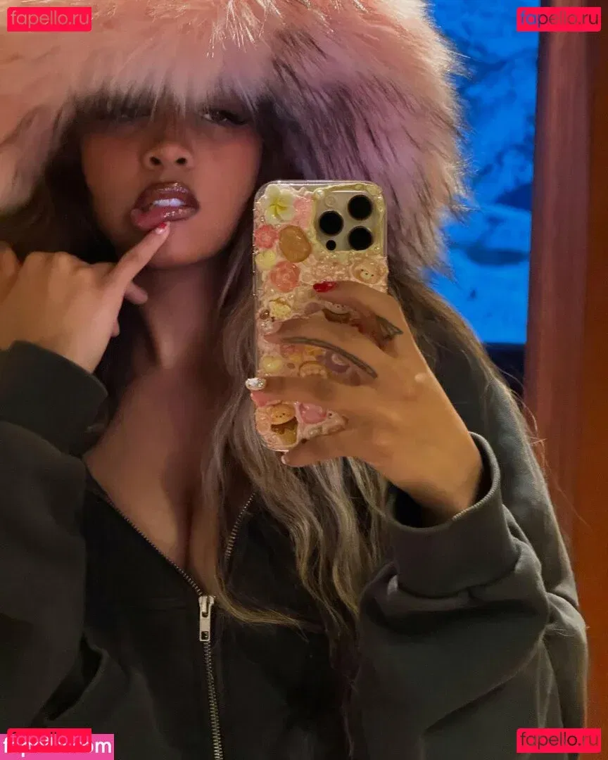 hermusicofficial Onlyfans Photo Gallery 