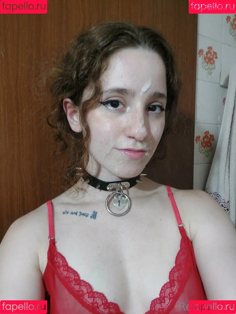 red.witchh Onlyfans Photo Gallery 