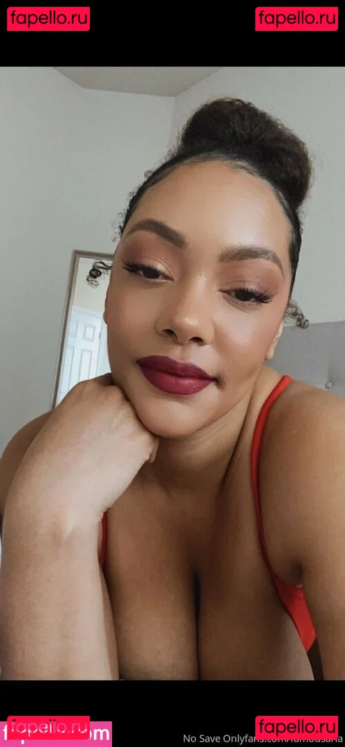 famousaria Onlyfans Photo Gallery 