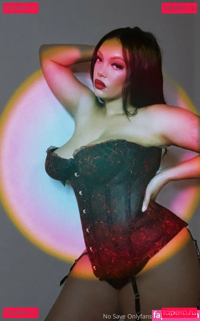 famousaria Onlyfans Photo Gallery 