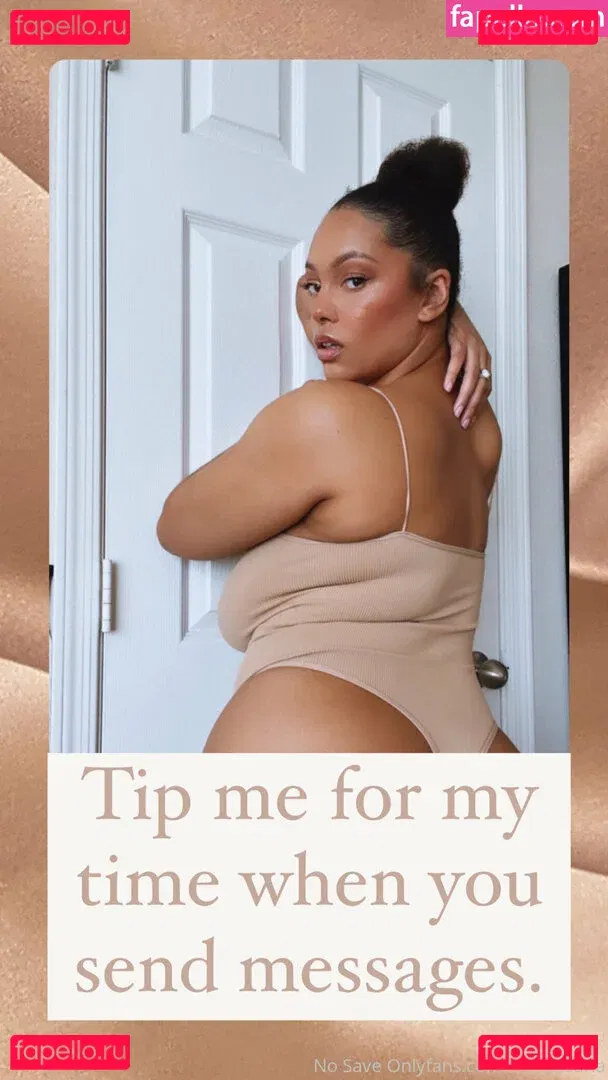 famousaria Onlyfans Photo Gallery 