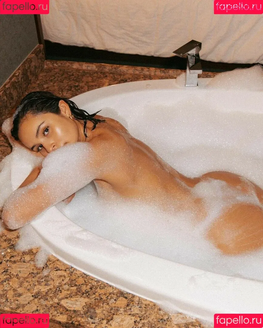 Alejandra Cobos Onlyfans Photo Gallery 