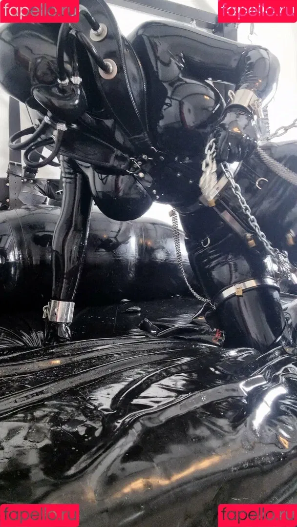 rubberdollemma Onlyfans Photo Gallery 