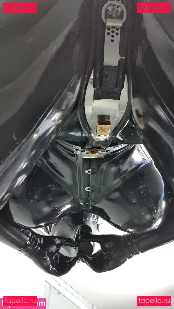 rubberdollemma Onlyfans Photo Gallery 