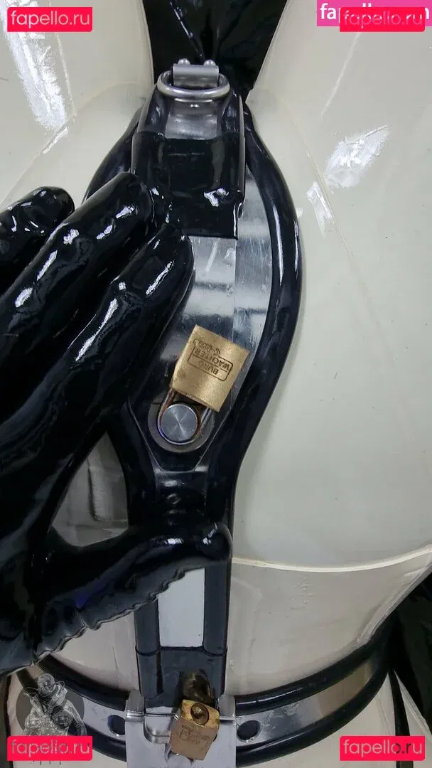 rubberdollemma Onlyfans Photo Gallery 