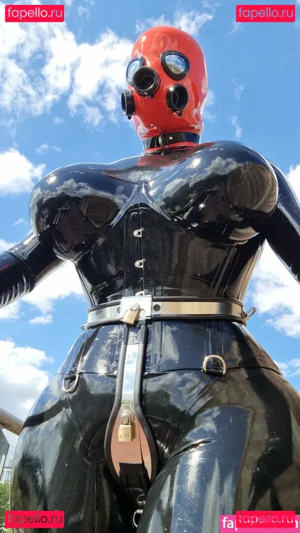 rubberdollemma Onlyfans Photo Gallery 