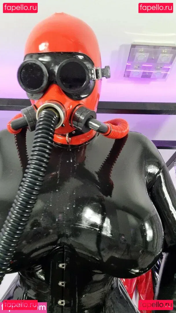 rubberdollemma Onlyfans Photo Gallery 