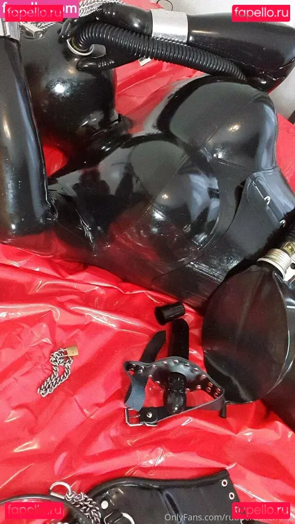 rubberdollemma Onlyfans Photo Gallery 