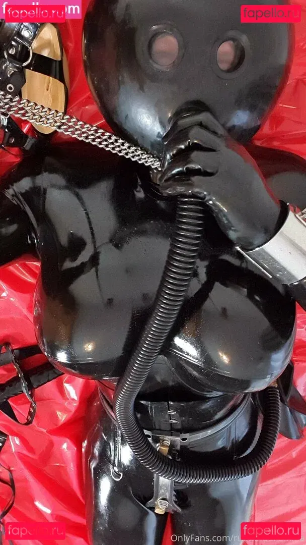 rubberdollemma Onlyfans Photo Gallery 