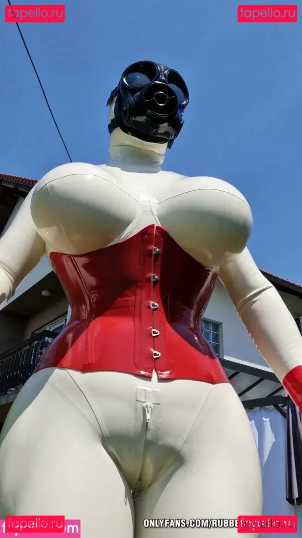 rubberdollemma Onlyfans Photo Gallery 