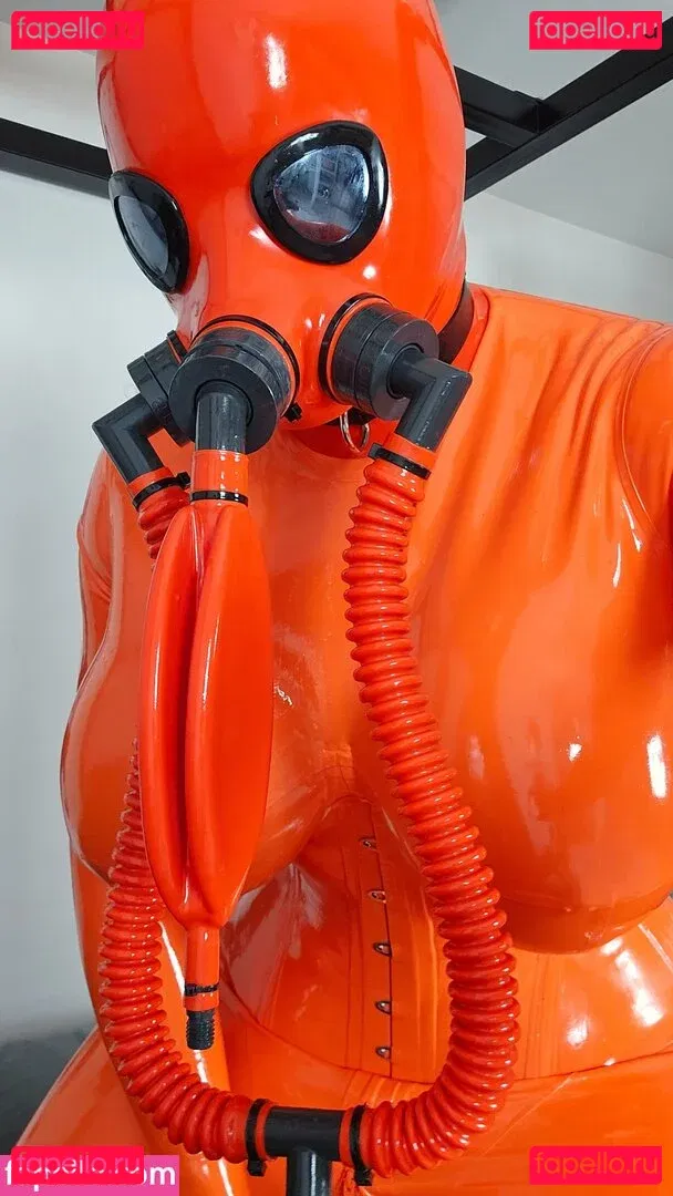 rubberdollemma Onlyfans Photo Gallery 