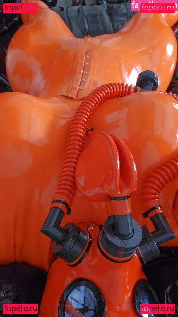 rubberdollemma Onlyfans Photo Gallery 