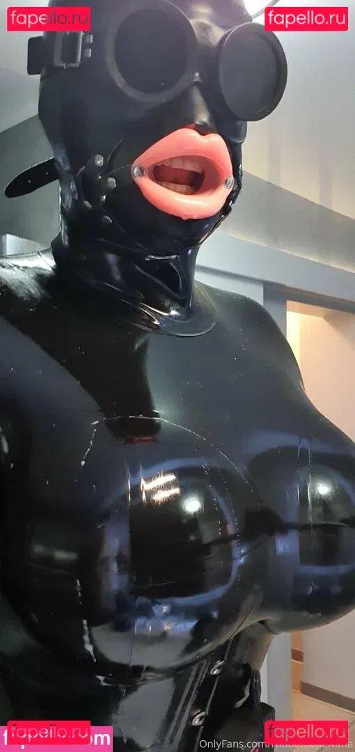rubberdollemma Onlyfans Photo Gallery 