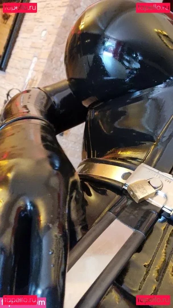 rubberdollemma Onlyfans Photo Gallery 