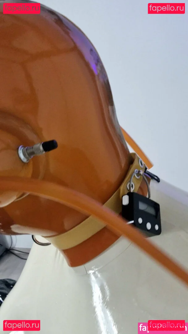 rubberdollemma Onlyfans Photo Gallery 