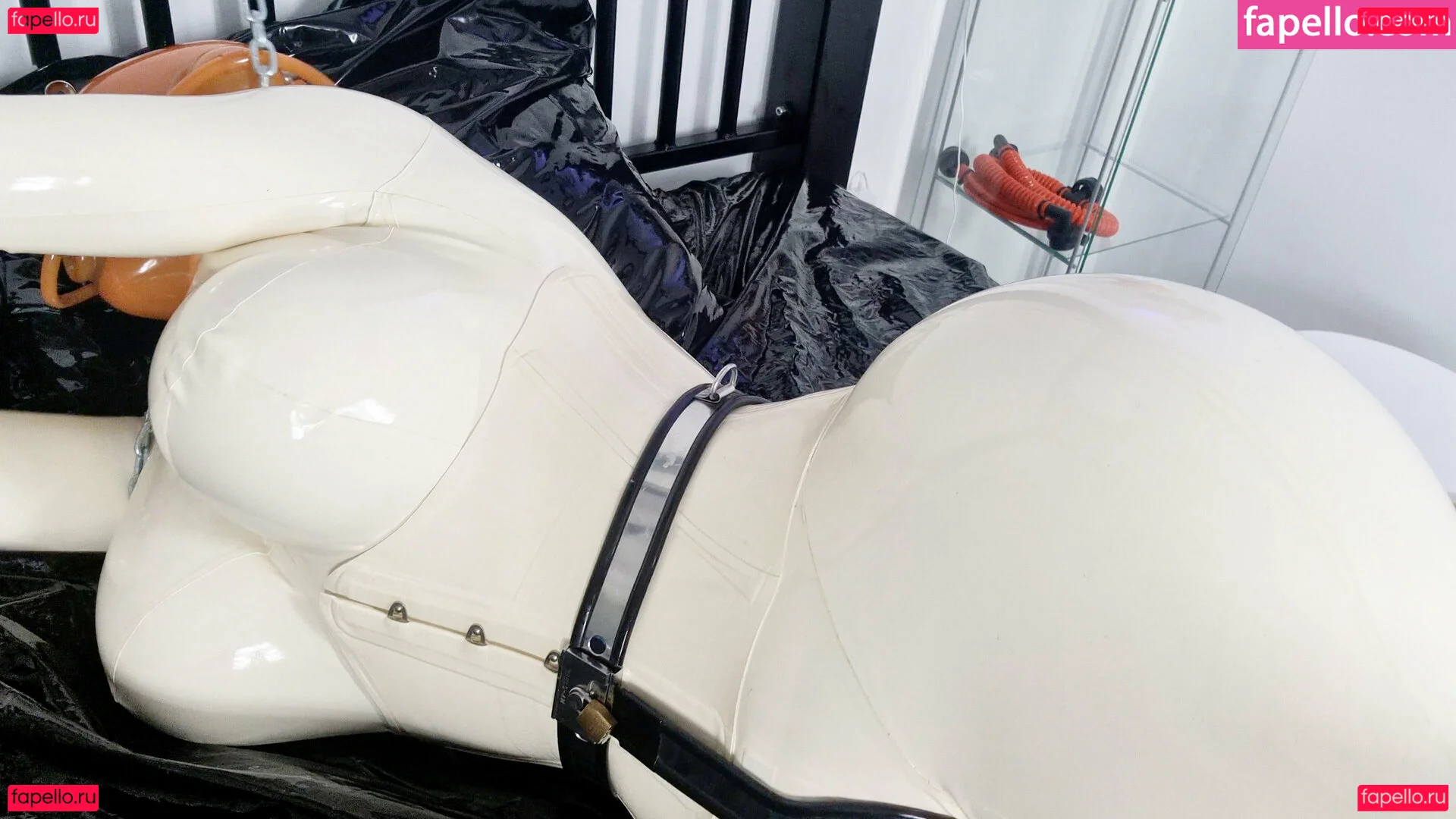 rubberdollemma Onlyfans Photo Gallery 