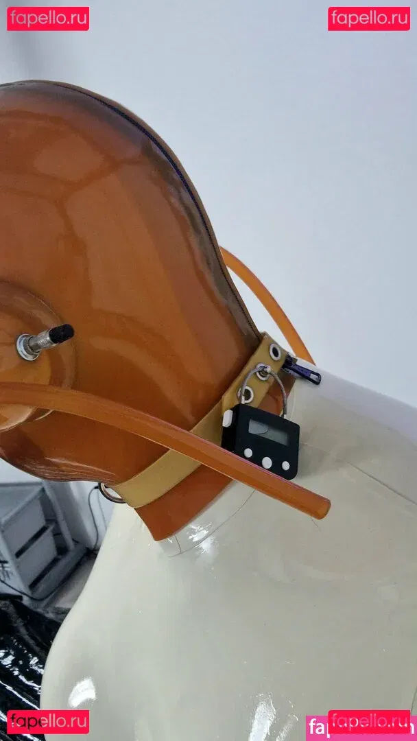 rubberdollemma Onlyfans Photo Gallery 