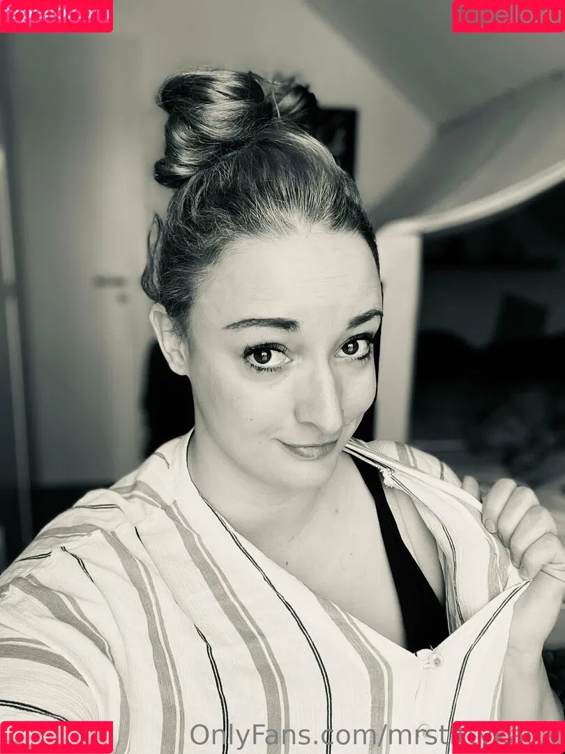 mrstittykatty Onlyfans Photo Gallery 