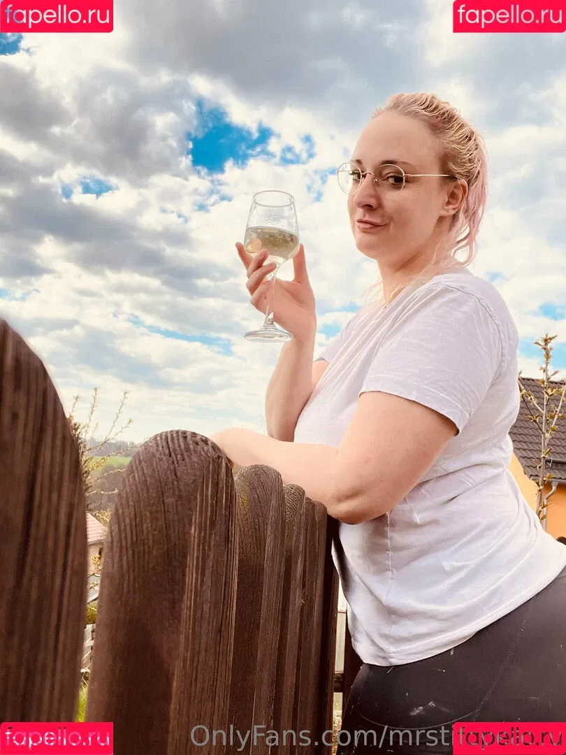 mrstittykatty Onlyfans Photo Gallery 