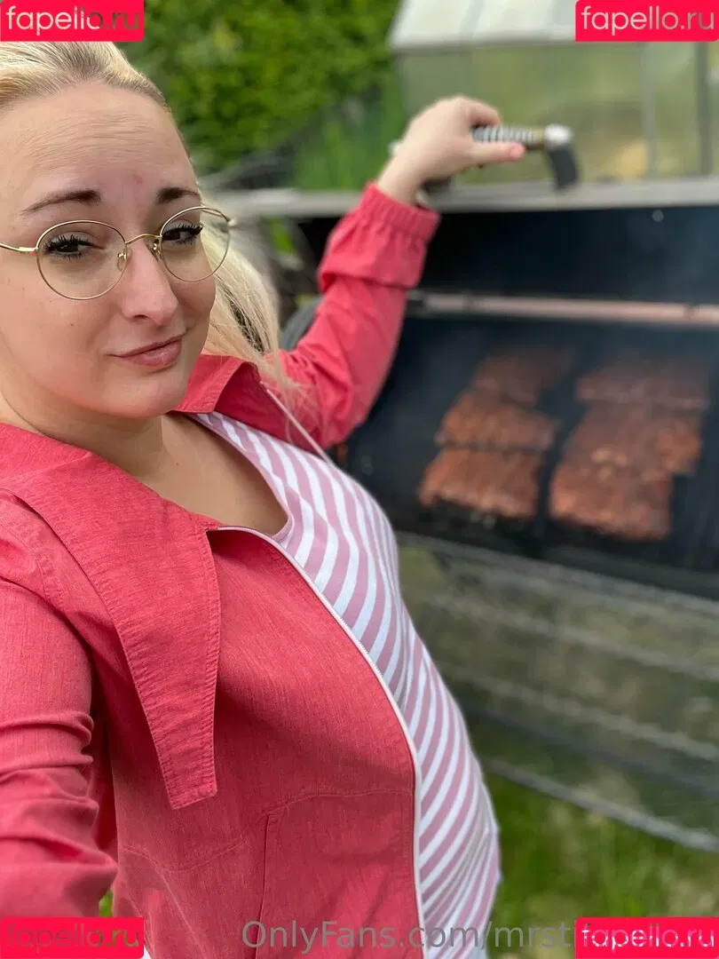 mrstittykatty Onlyfans Photo Gallery 