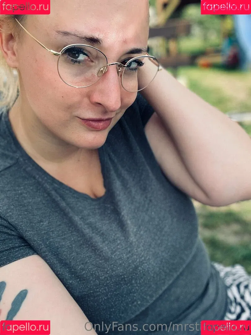 mrstittykatty Onlyfans Photo Gallery 