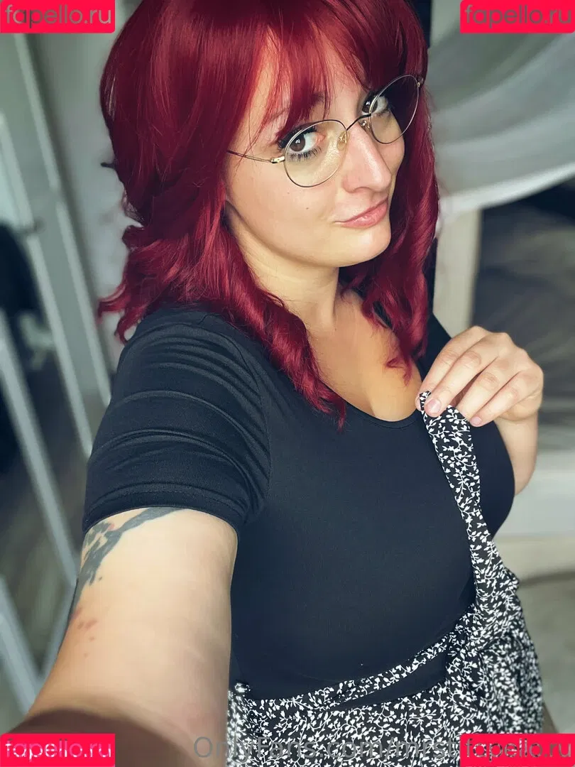 mrstittykatty Onlyfans Photo Gallery 