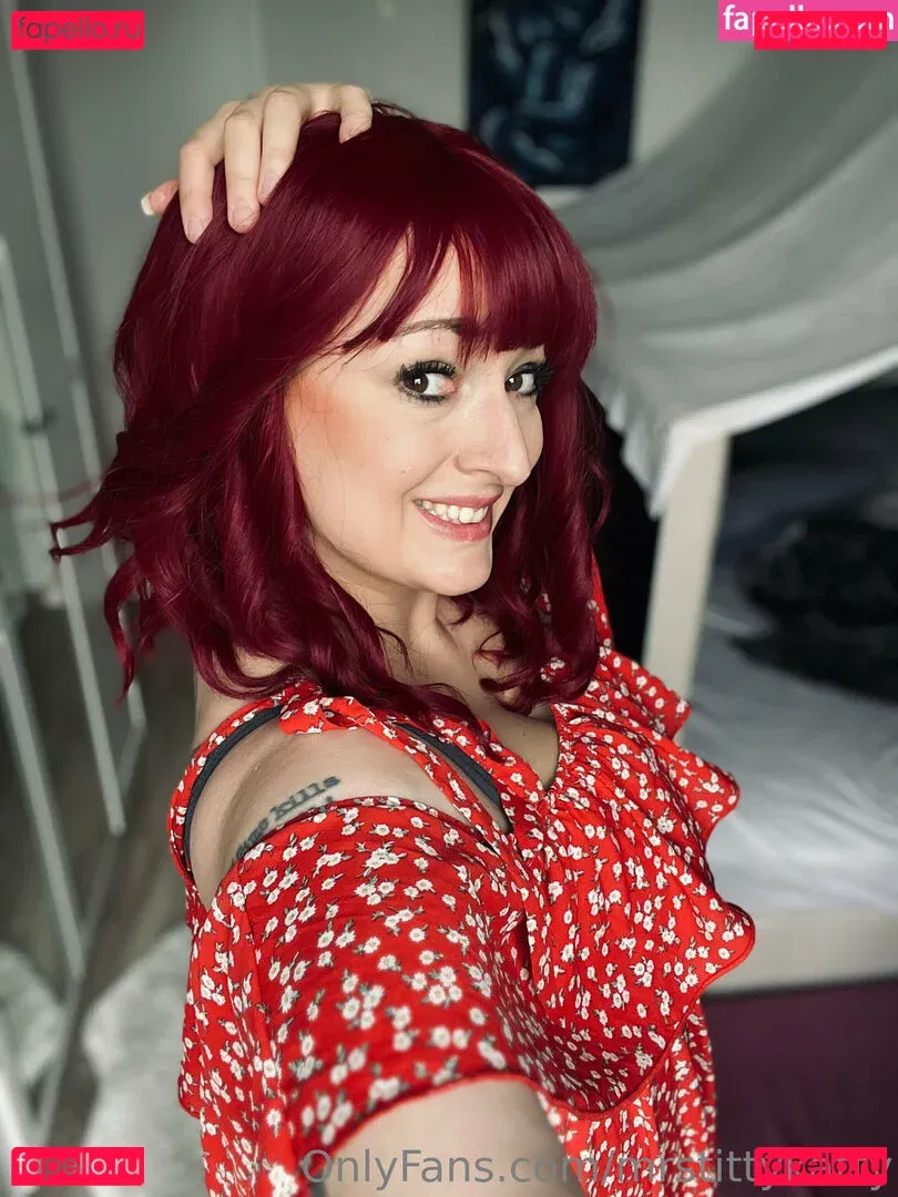 mrstittykatty Onlyfans Photo Gallery 