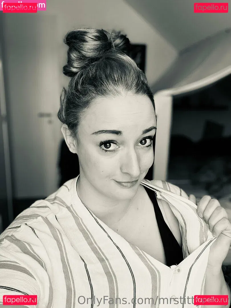 mrstittykatty Onlyfans Photo Gallery 