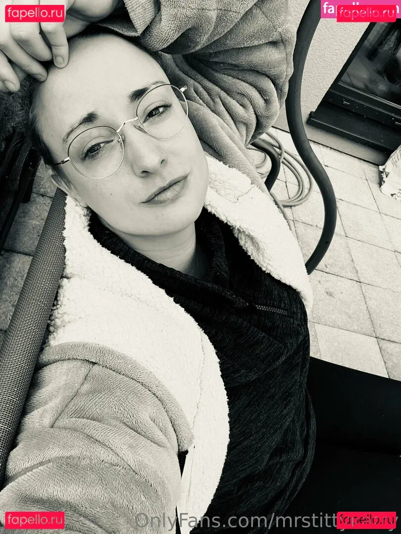 mrstittykatty Onlyfans Photo Gallery 