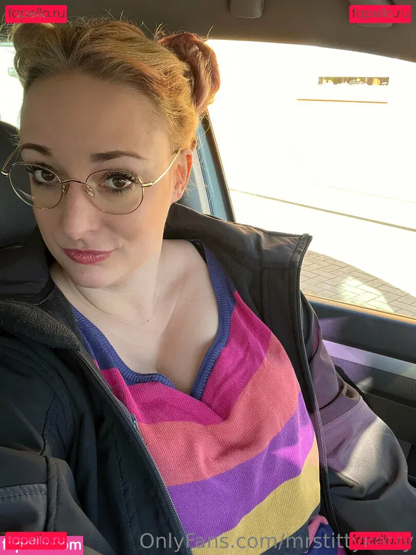 mrstittykatty Onlyfans Photo Gallery 