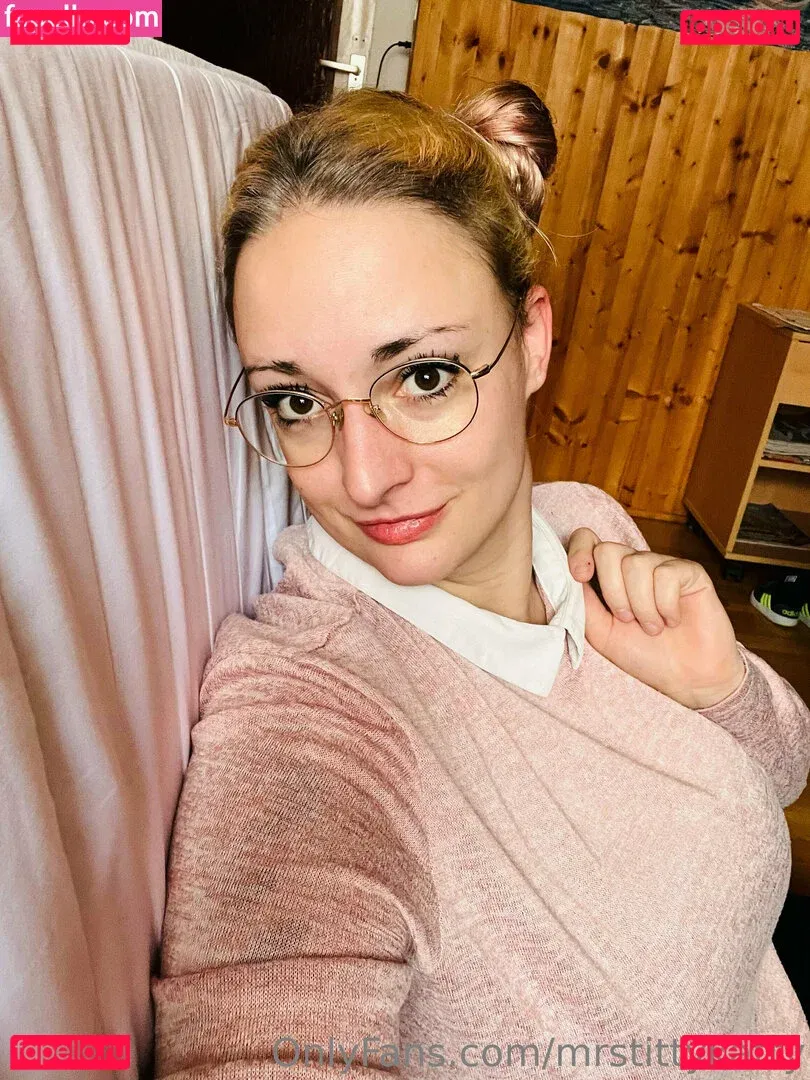 mrstittykatty Onlyfans Photo Gallery 