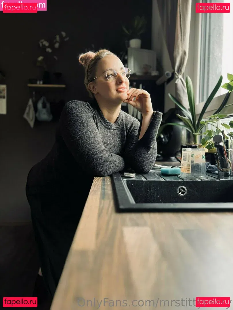 mrstittykatty Onlyfans Photo Gallery 