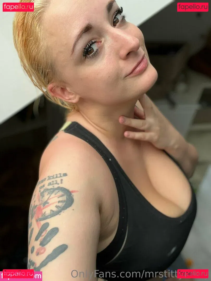 mrstittykatty Onlyfans Photo Gallery 