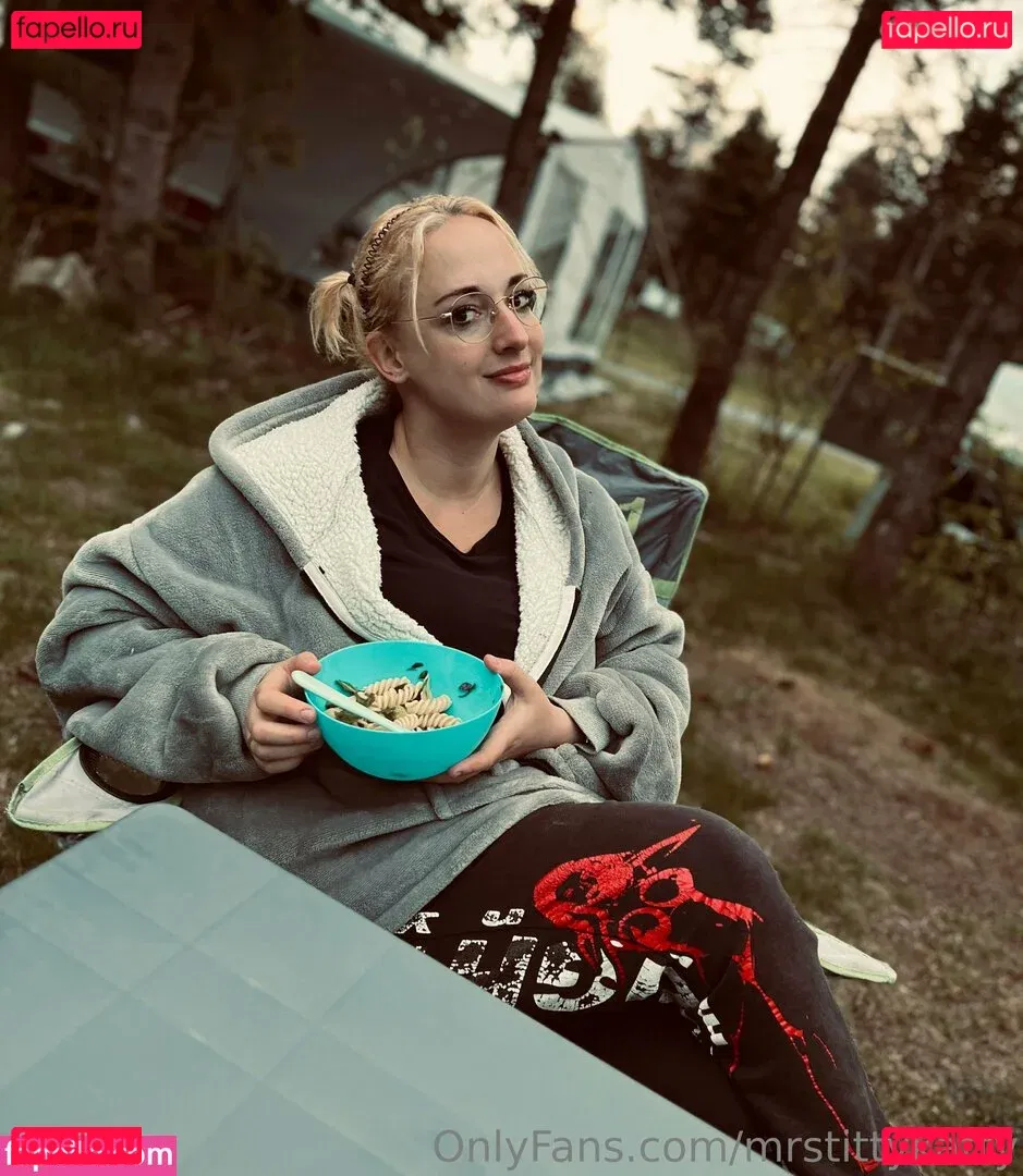 mrstittykatty Onlyfans Photo Gallery 