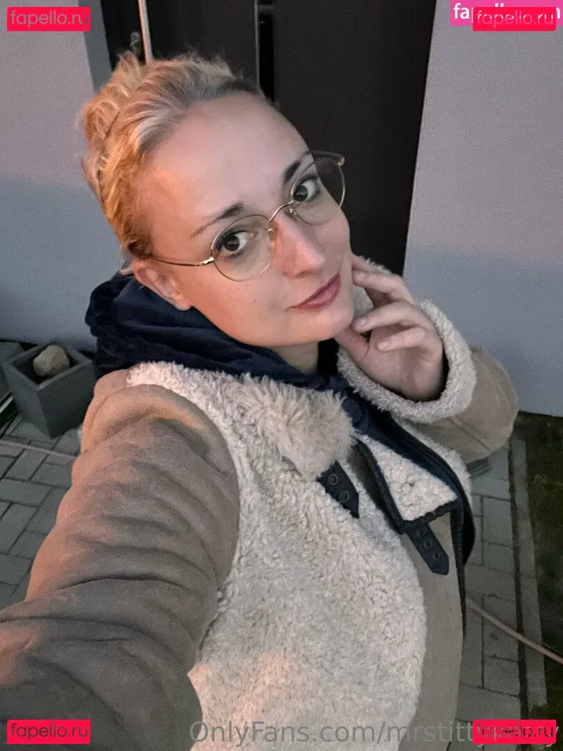 mrstittykatty Onlyfans Photo Gallery 